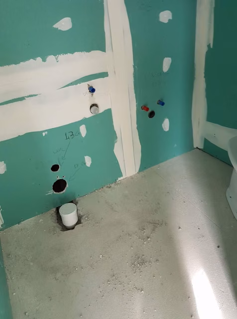 Bagno realizzato da CMI Impianti Tecnologici