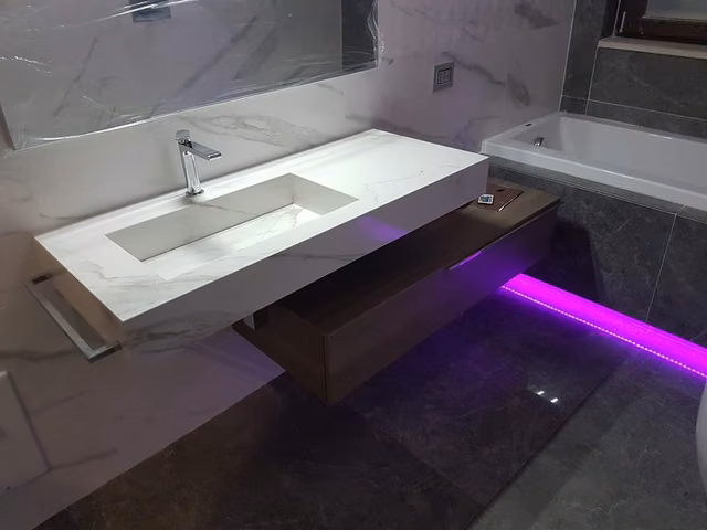 Bagno realizzato da CMI Impianti Tecnologici